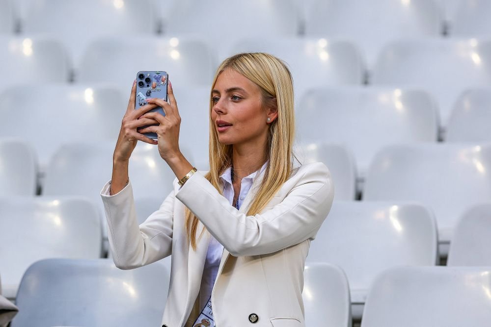 Thibaut Courtois, portarul lui Real Madrid, și-a stabilit data nunții cu modelul Mishel Gerzig!_221