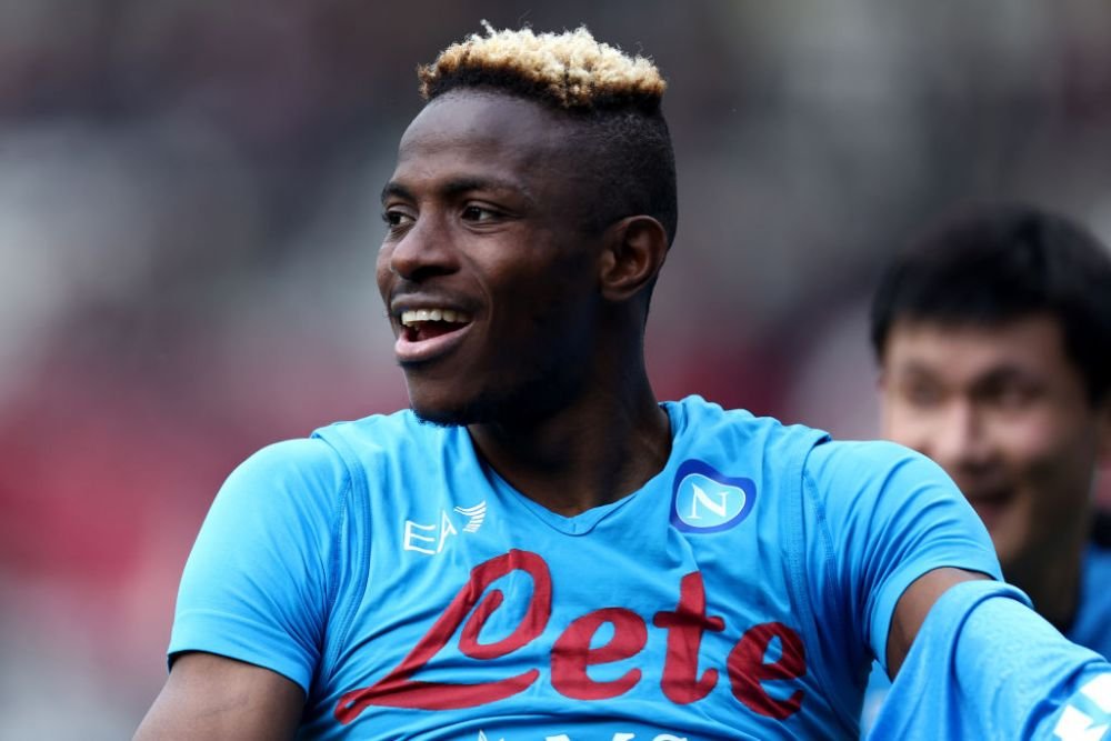 Trei granzi se luptă pentru semnătura lui&nbsp;Victor Osimhen. C&acirc;t trebuie să plătească pentru starul lui Napoli
