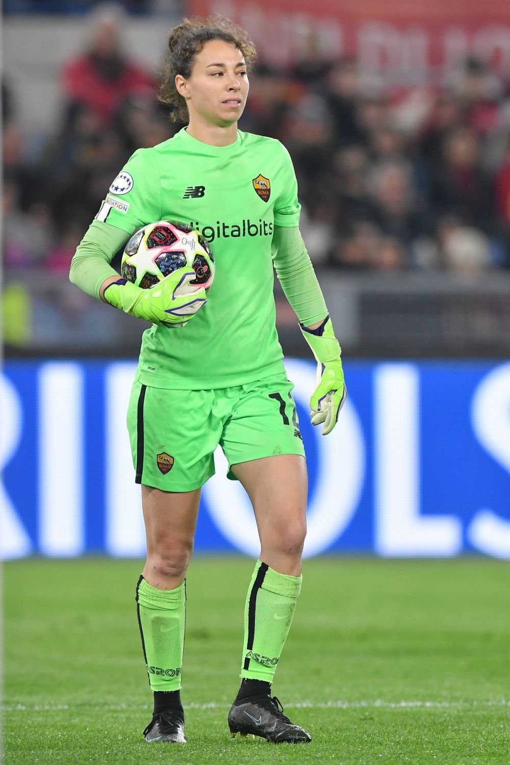 Câte goluri a încasat de la FC Barcelona portarul român de la AS Roma în returul din sferturile Champions League_13