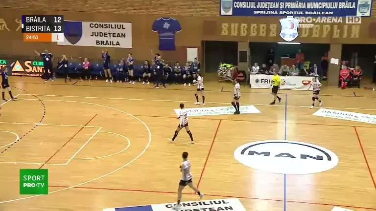 Tensiune &icirc;n finalul primei reprize din Dunărea Brăila - Gloria Bistrița (Pro Arena VOYO)