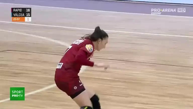 Meci echilibrat &icirc;n Rapid - V&acirc;lcea (Pro Arena VOYO)