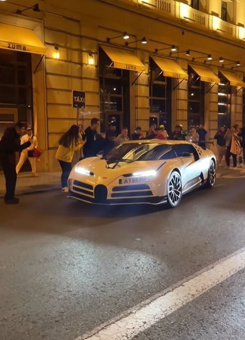 Așa arată 'nava spațială' de 10 milioane de euro a lui Cristiano Ronaldo! Există doar 10 astfel de mașini în lume, iar el o are pe cea cu numărul 7 _2