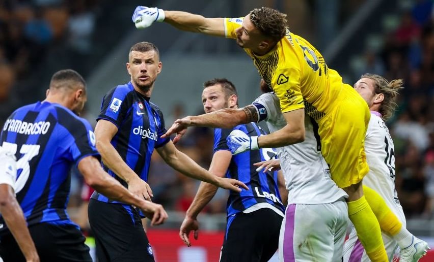 Șansă pentru Andrei Ionuț Radu! Portarul titular al lui Inter Milano pleacă pe 40 de milioane de euro &icirc;n Premier League