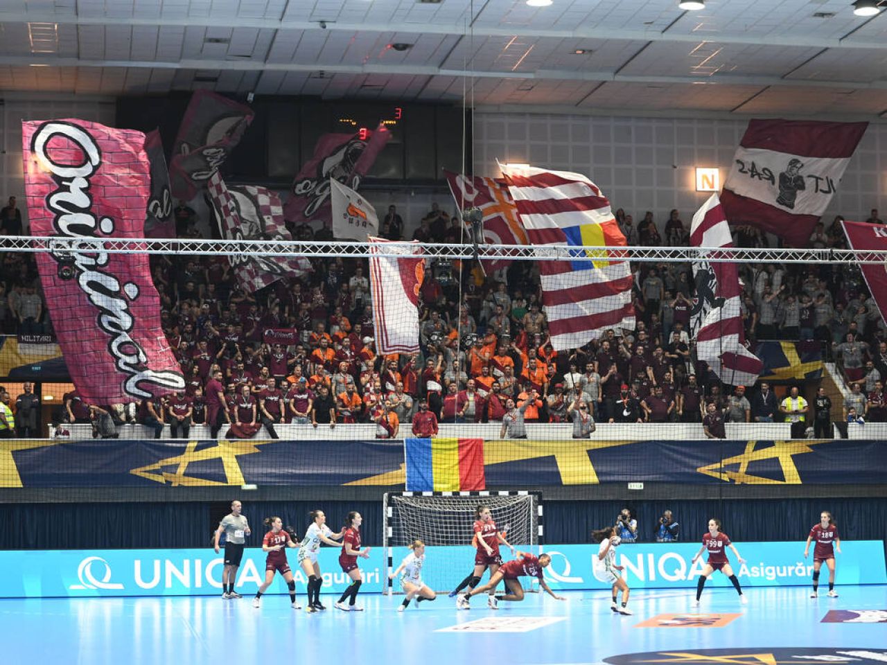Sold-out istoric pentru Rapid - Vipers, în sferturile Ligii Campionilor la handbal feminin_4