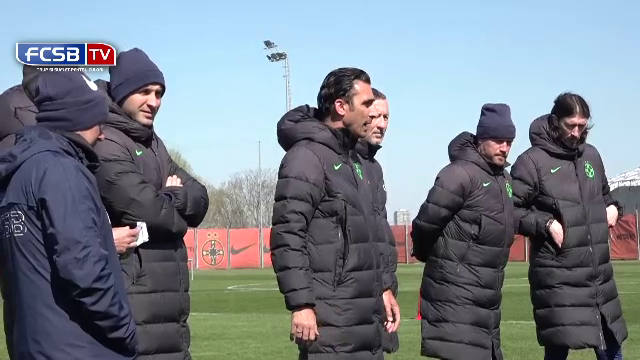 Jucătorii FCSB-ului s-au dat în spectacol la primele antrenamente cu Charalambous. Imagini savuroase cu Andrei Vlad în prim-plan_4