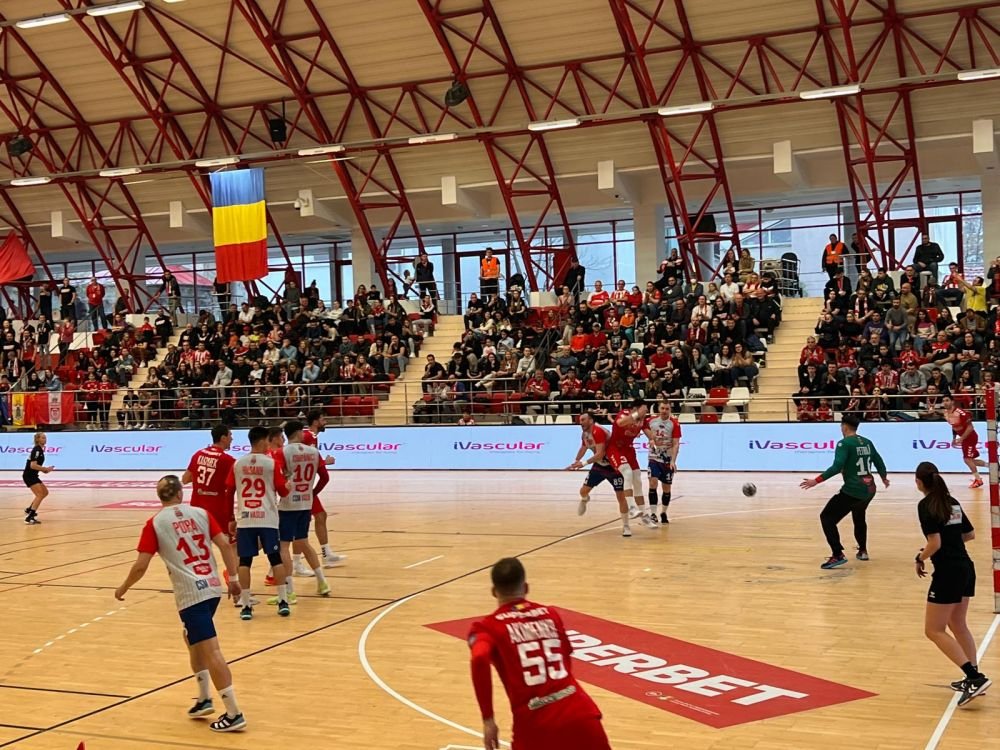 Dinamo - Vaslui 39-29. Fiesta în Ștefan cel Mare FOTO + VIDEO. Echipa lui Xavi Pascual, matematic campioană în Liga Zimbrilor_13