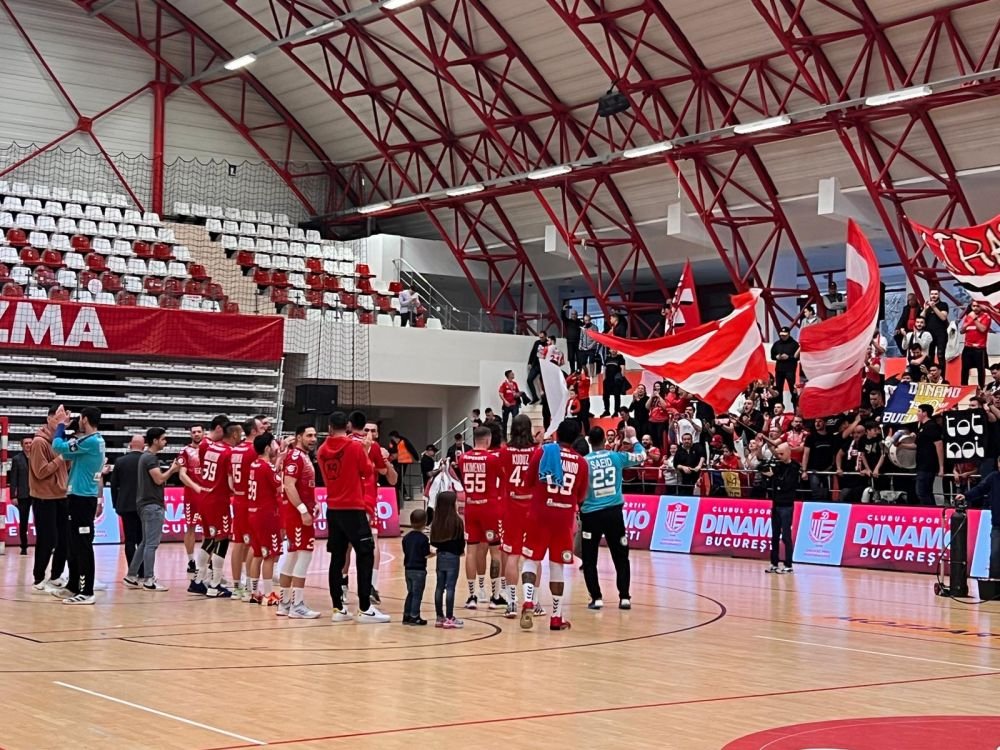 Dinamo - Vaslui 39-29. Fiesta în Ștefan cel Mare FOTO + VIDEO. Echipa lui Xavi Pascual, matematic campioană în Liga Zimbrilor_18