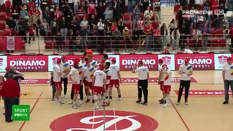 Dinamo, campioană la handbal masculin. Ceremonia de premiere