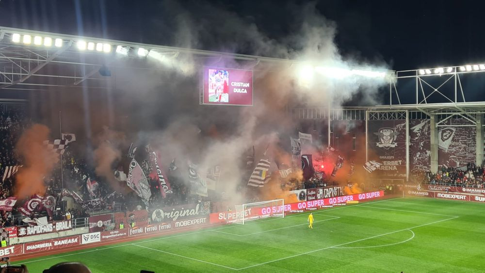 Fierbe Giuleștiul! Imagini din tribune la Rapid - Farul