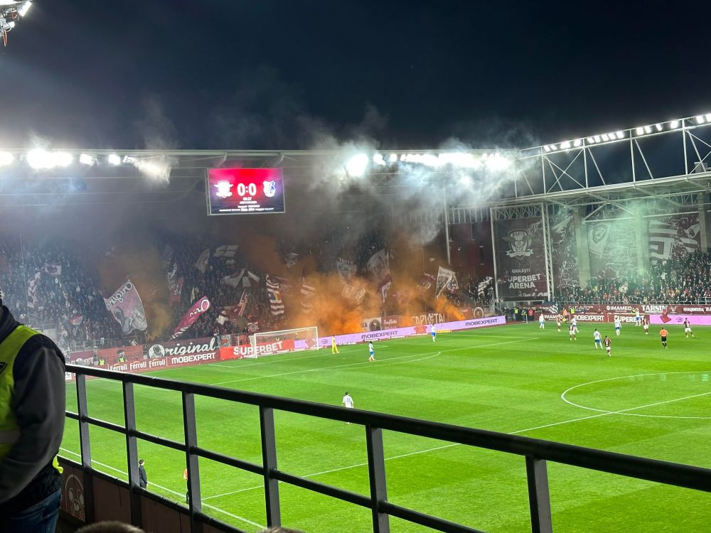 Fierbe Giuleștiul! Imagini din tribune la Rapid - Farul_9