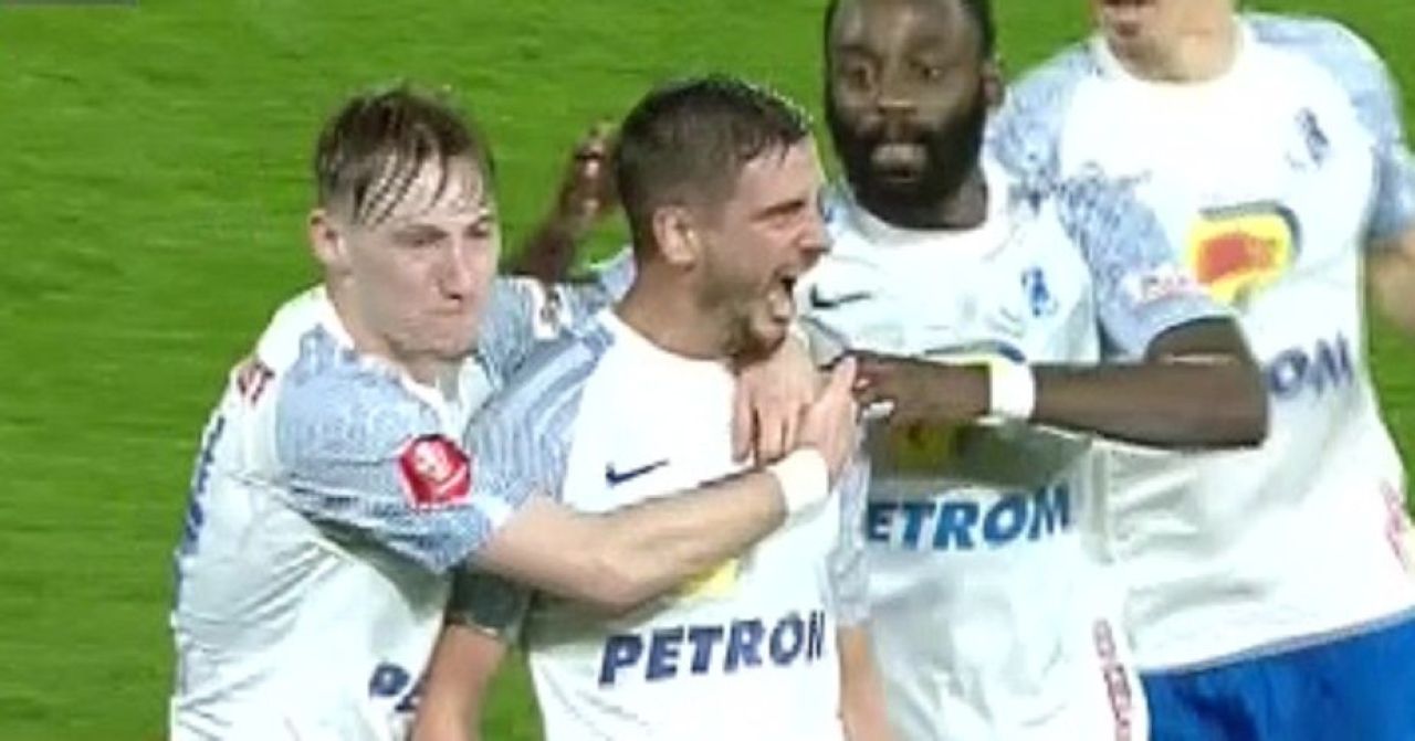 Rapid - Farul 1-1. Fotbal-șampanie în Giulești și un egal care ajută rivalele_8