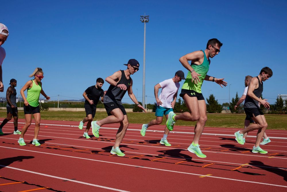 Flow Velociti Elite - primul pantof de competiție Under Armour (P)_21