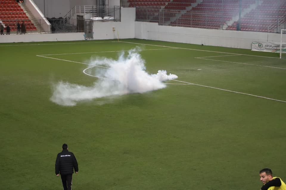 „Vor să ne facă viața un iad!” Armata israeliană a invadat stadionul la finala Cupei Palestinei: „Jucătorii s-au sufocat!”_2