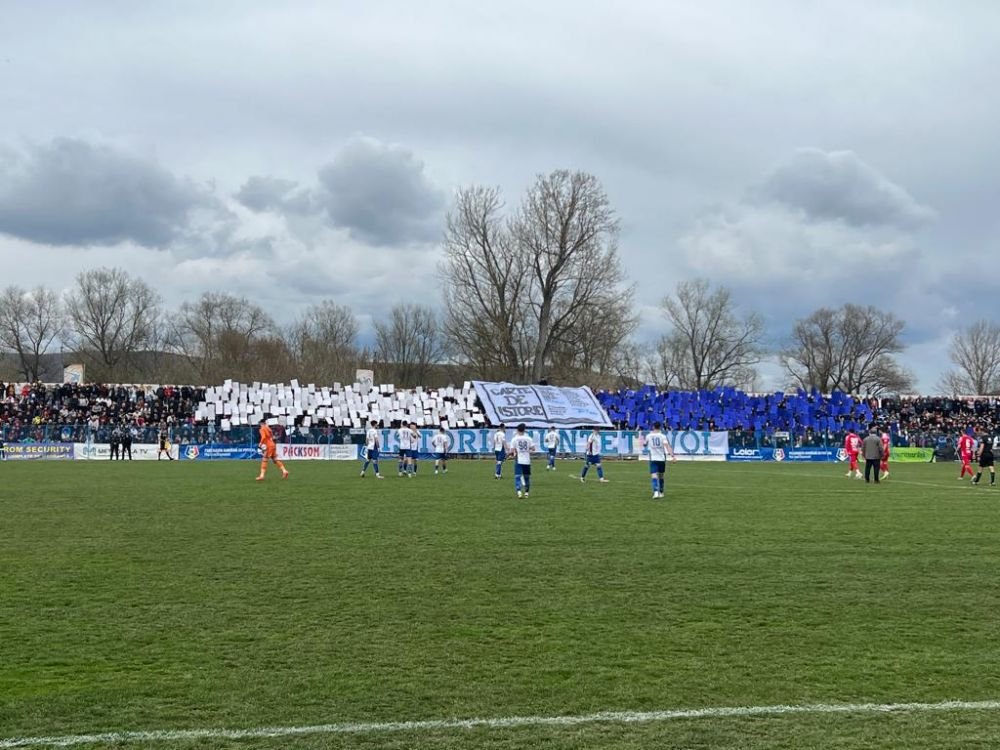 Cele mai tari imagini de la Unirea Dej - Dinamo. Ce au făcut fanii care nu au prins bilet_5