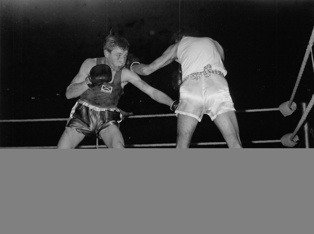 A murit unul dintre cei mai valoroși boxeri ai lumii_3