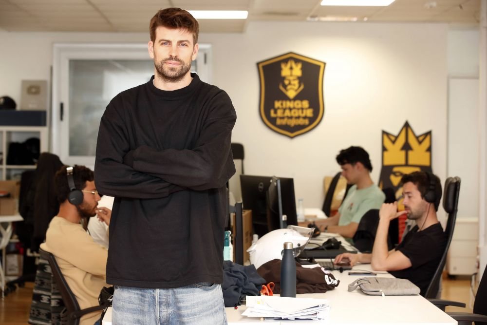 „Nu se gândește nimeni la consecințe! Trebuie să se sinucidă cineva?” Replică dură a lui Pique pentru piesele în care Shakira îl atacă pe el și pe Clara Chia _3