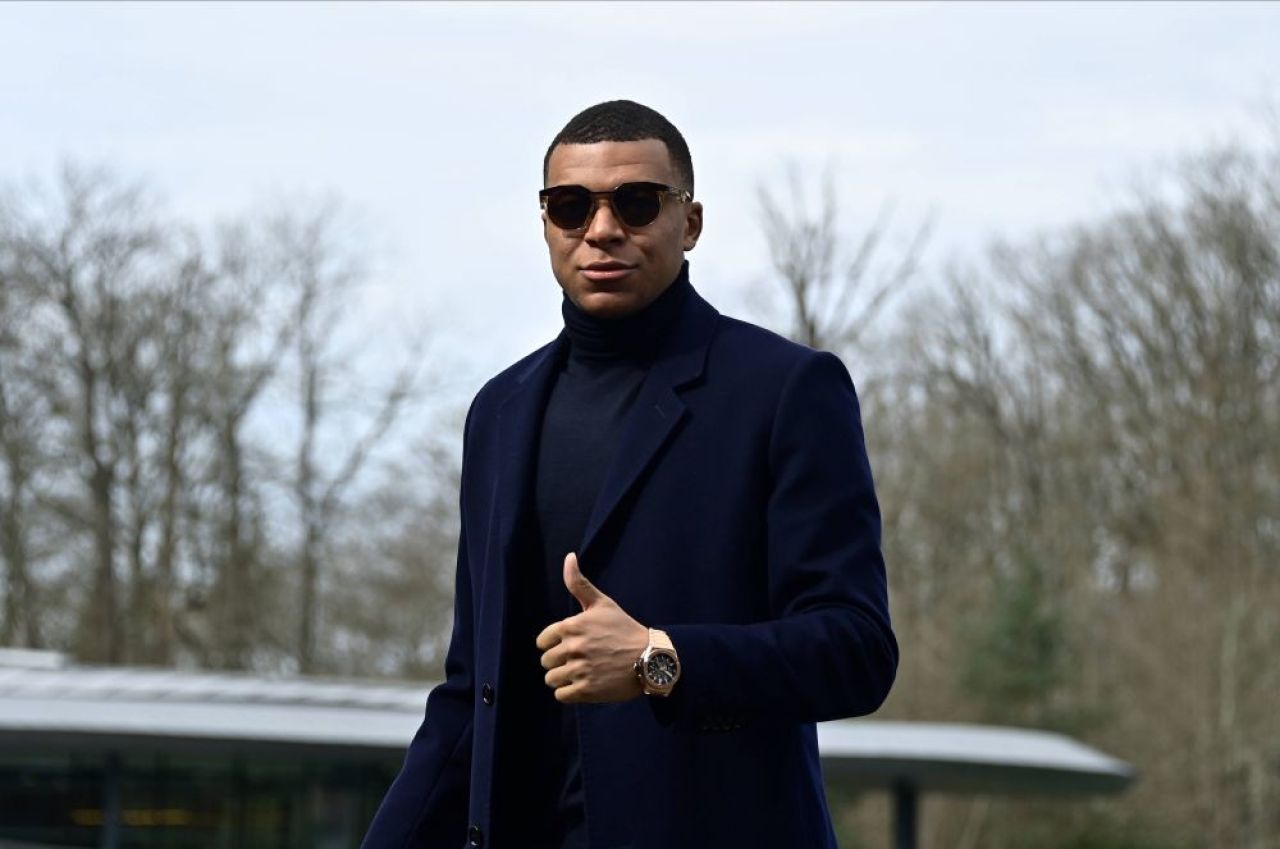 Ireal! L'Equipe a aflat abia acum ce ”bonus de loialitate” are Kylian Mbappe, pe lângă salariul său_2