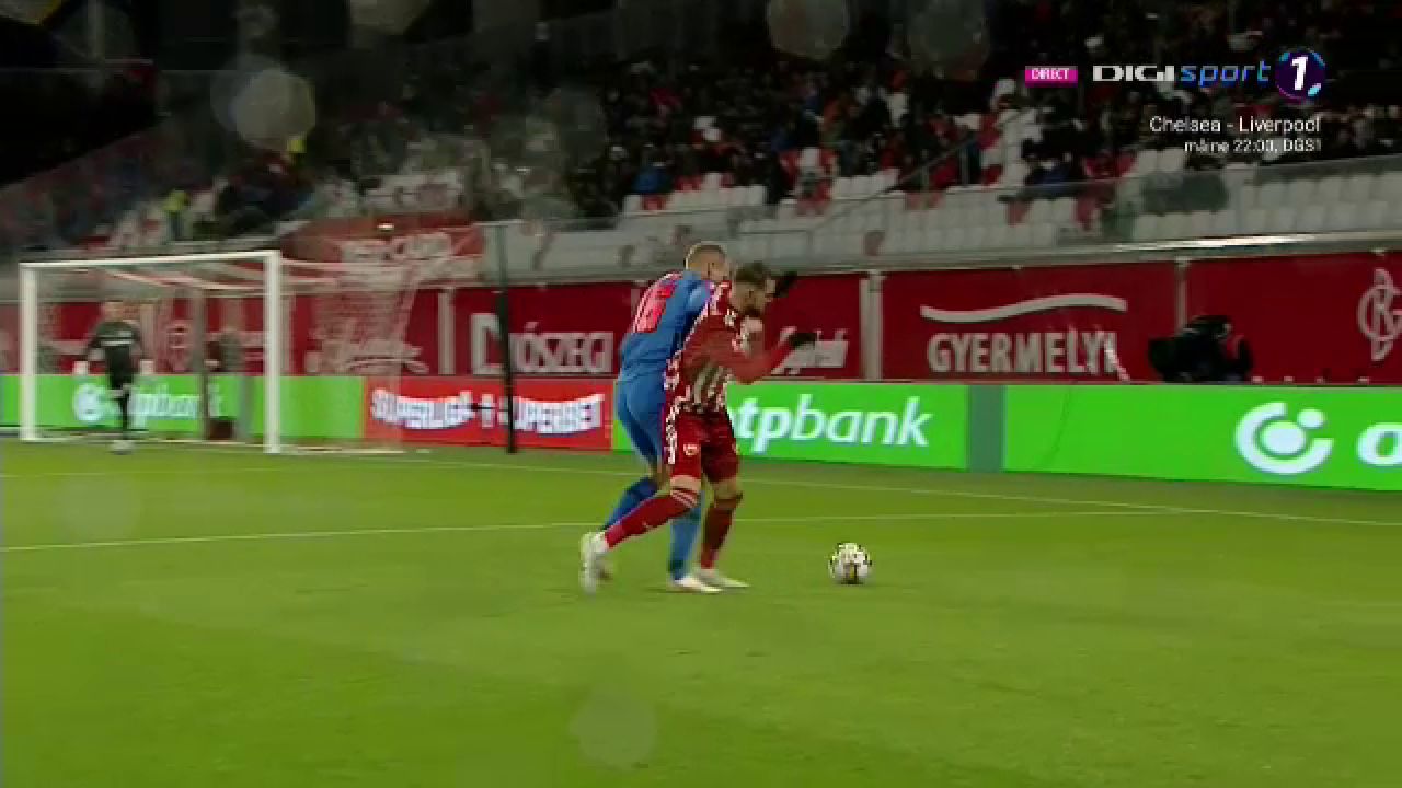 Jucătorii lui Sepsi au sărit la gâtul lui Sebastian Colțescu! Decizia luată în favoarea FCSB-ului i-a scos din minți_1