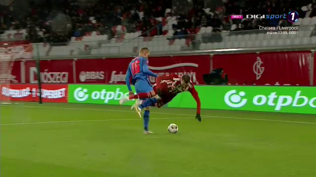 Jucătorii lui Sepsi au sărit la gâtul lui Sebastian Colțescu! Decizia luată în favoarea FCSB-ului i-a scos din minți_2