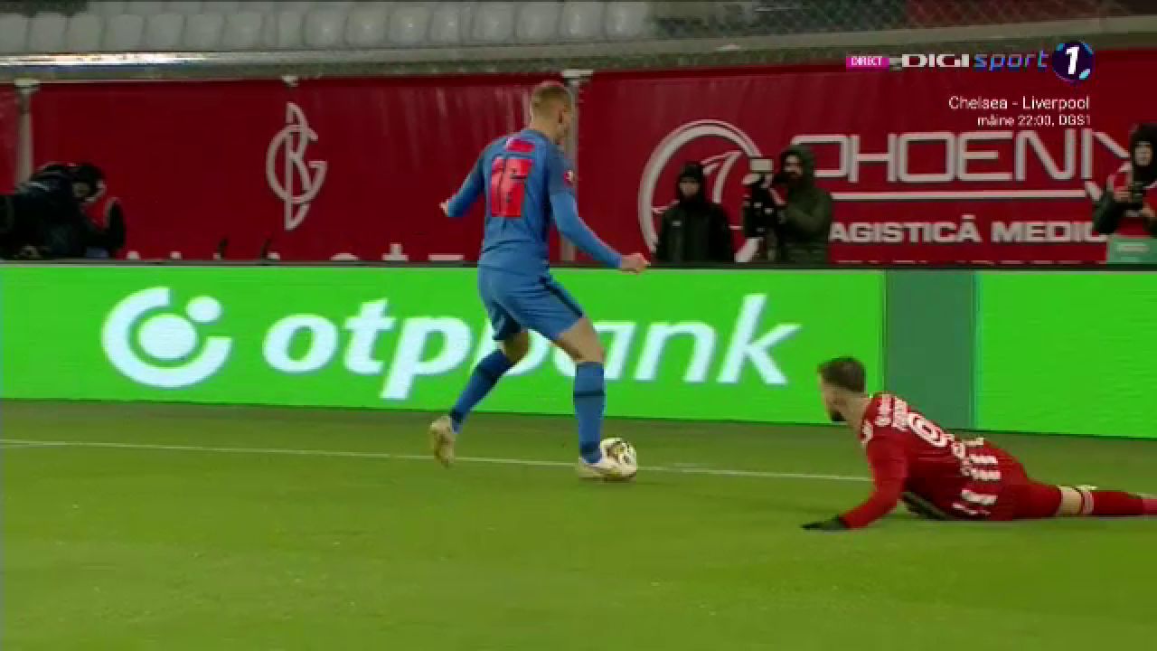 Jucătorii lui Sepsi au sărit la gâtul lui Sebastian Colțescu! Decizia luată în favoarea FCSB-ului i-a scos din minți_6