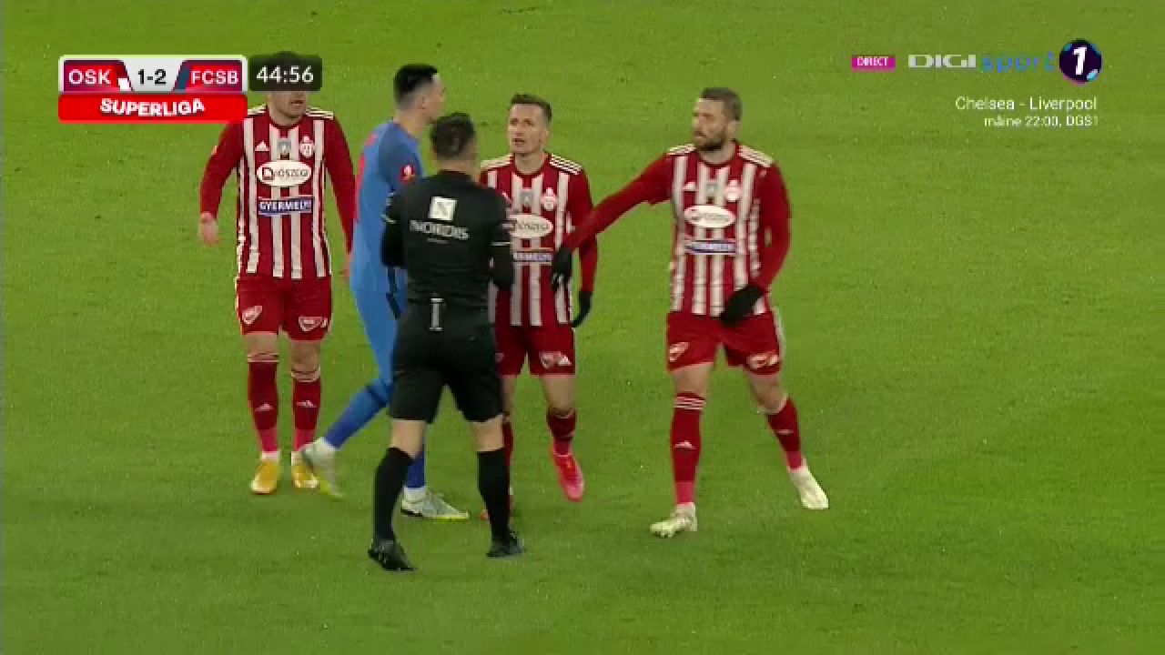 Jucătorii lui Sepsi au sărit la gâtul lui Sebastian Colțescu! Decizia luată în favoarea FCSB-ului i-a scos din minți_10