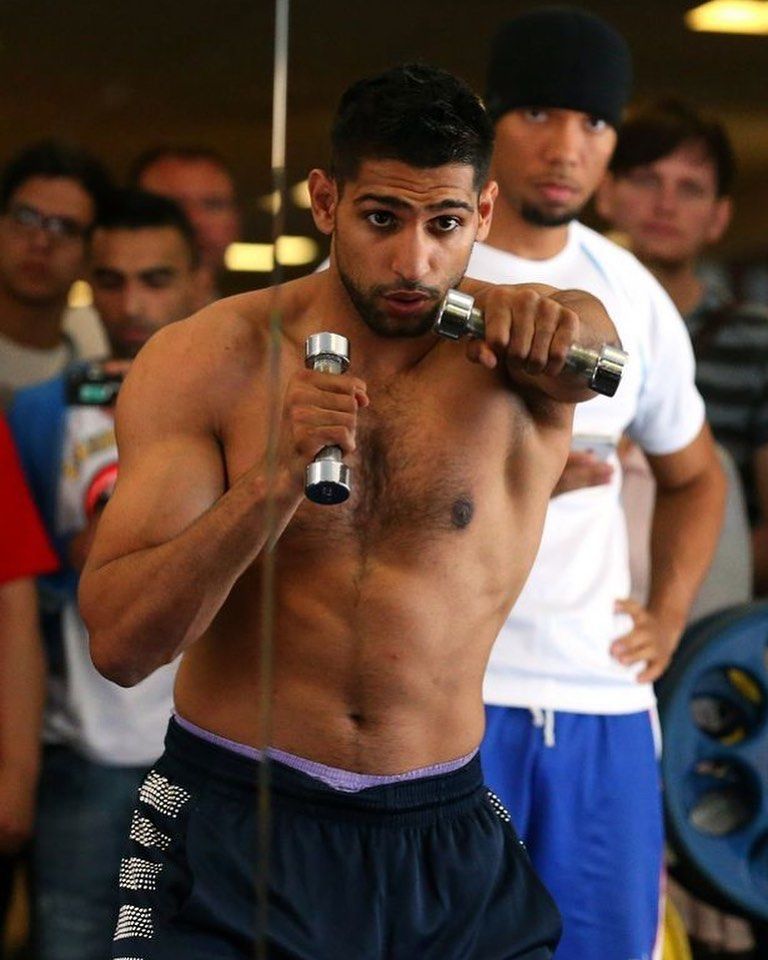 Boxerul Amir Khan a fost suspendat doi ani pentru dopaj, după ce se retrăsese din activitate!_6