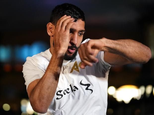 Boxerul Amir Khan a fost suspendat doi ani pentru dopaj, după ce se retrăsese din activitate!_9