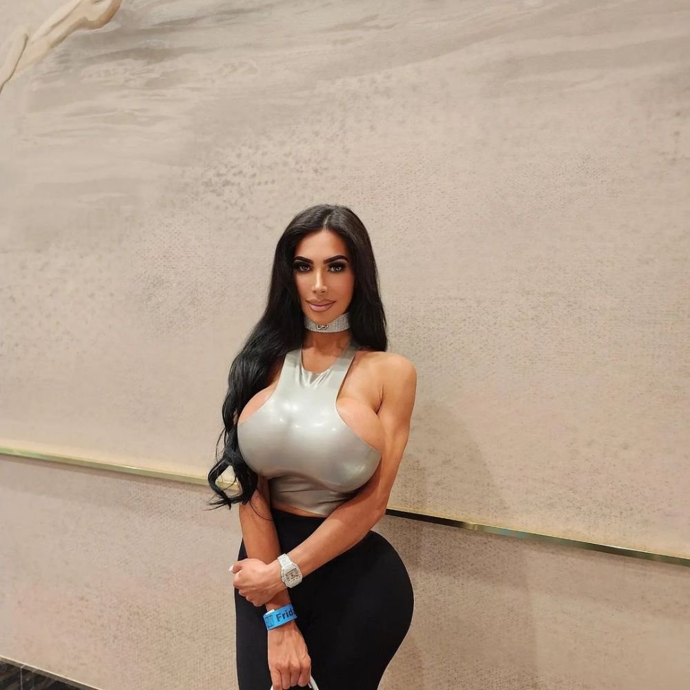 A cheltuit 40.000 de dolari pentru a arăta precum Kim Kardashian dar a murit subit pe patul de spital după o operație eșuată _10