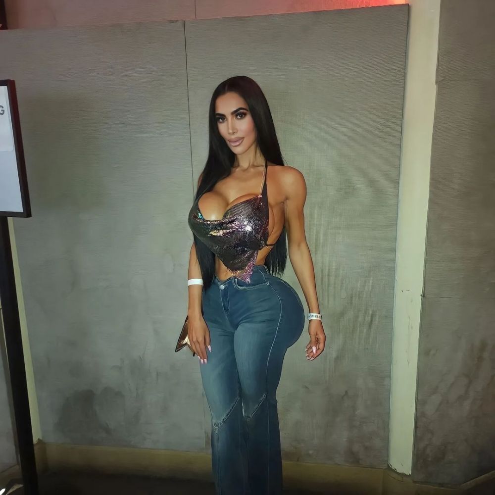 A cheltuit 40.000 de dolari pentru a arăta precum Kim Kardashian dar a murit subit pe patul de spital după o operație eșuată _13