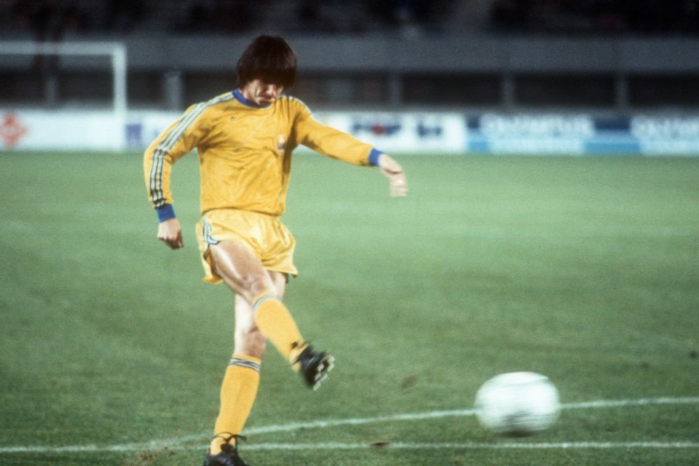 Ce mesaje i-au transmis FCSB și CSA Steaua lui Marius Lăcătuș, la împlinirea vârstei de 59 de ani_7