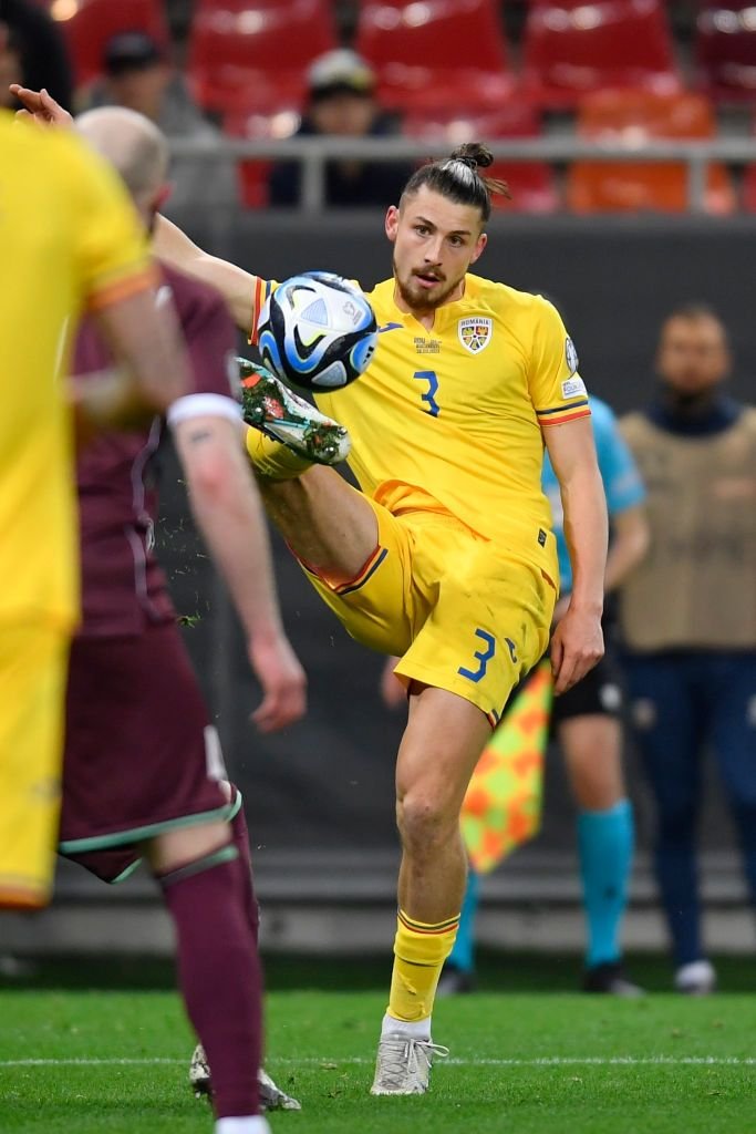 El este cel mai bine cotat român U23 din lume! Fotbalistul care poate da lovitura _8