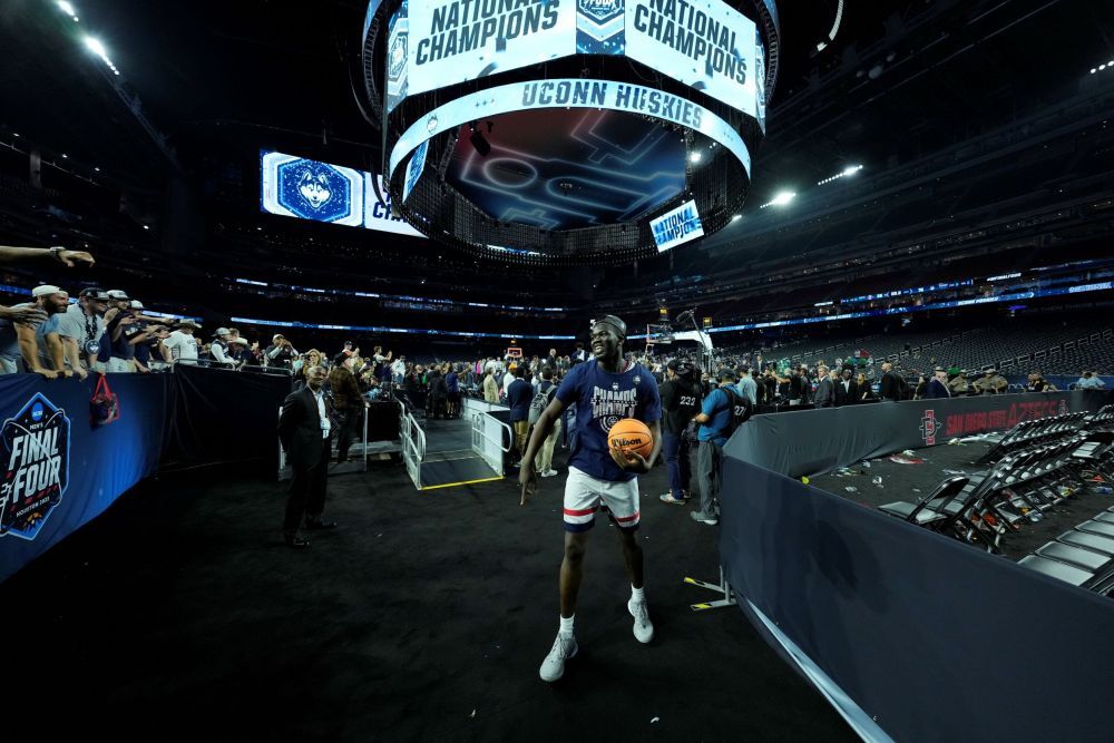 Viața de film a puștiului care spăla mașini în țara lui: visa să joace în Franța și acum e vedetă în America_7