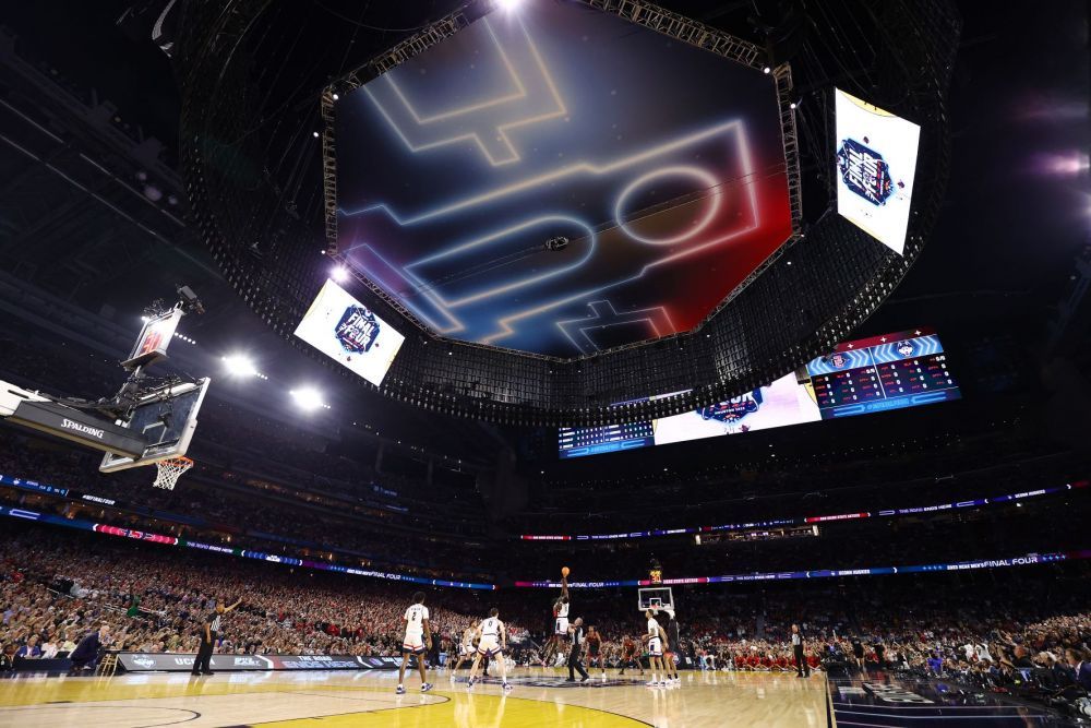 Viața de film a puștiului care spăla mașini în țara lui: visa să joace în Franța și acum e vedetă în America_10