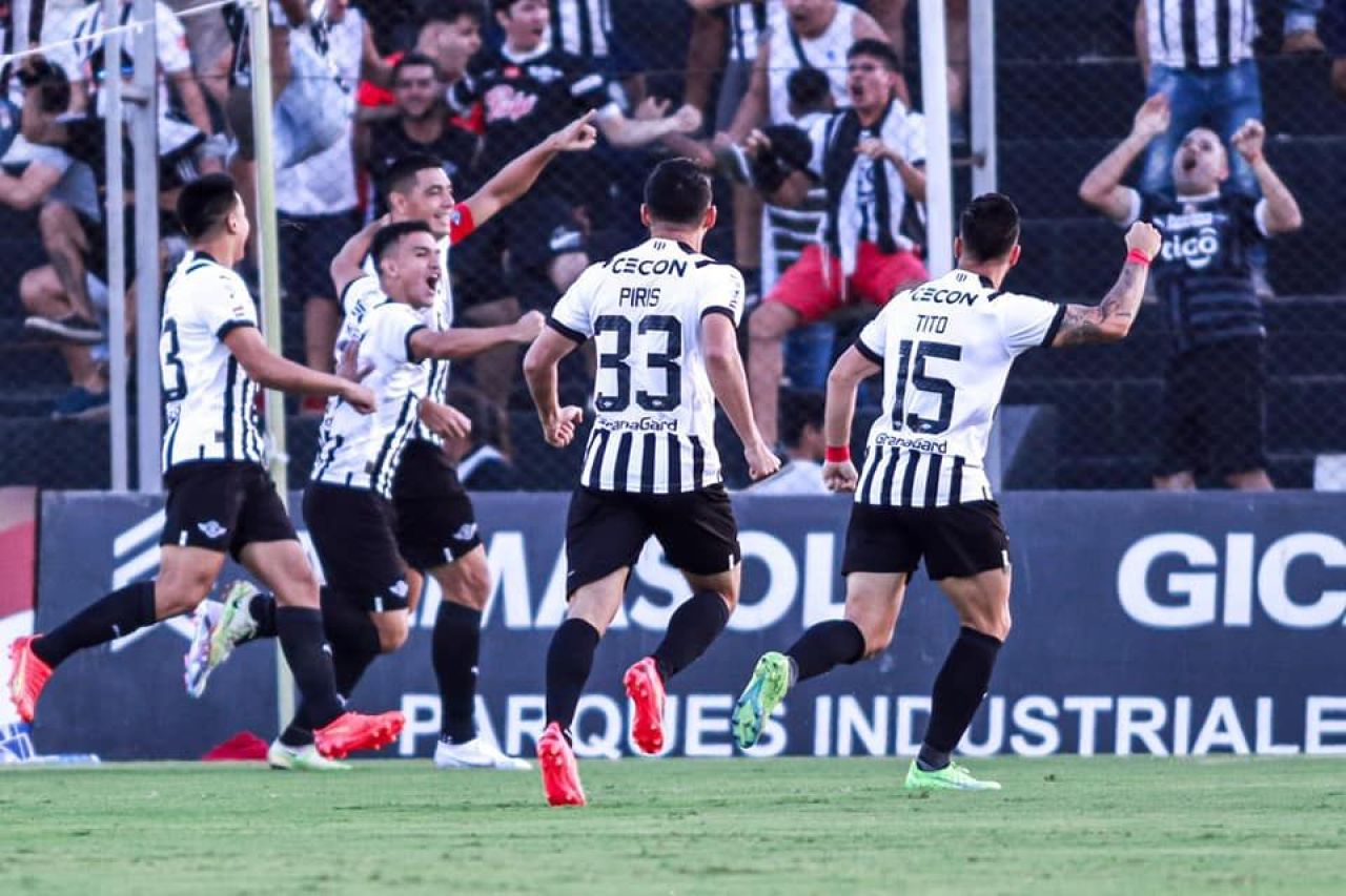 Oscar Cardozo, pur și simplu fabulos la 40 de ani! 4 goluri marcate într-o repriză de fostul atacant de la Benfica Lisabona_2