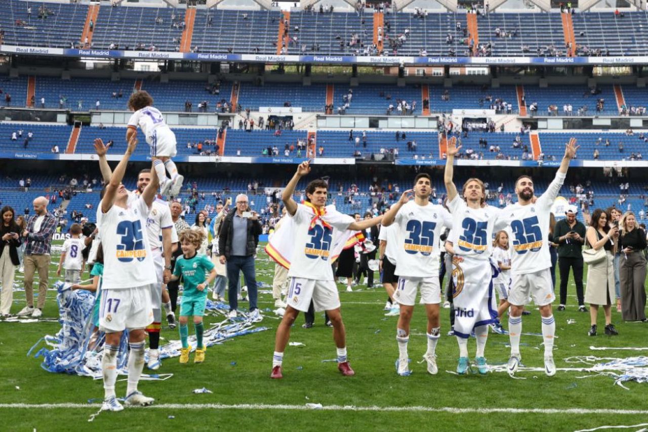 Câți bani a câștigat după cucerirea trofeului Champions League în sezonul 2021-2022 _1