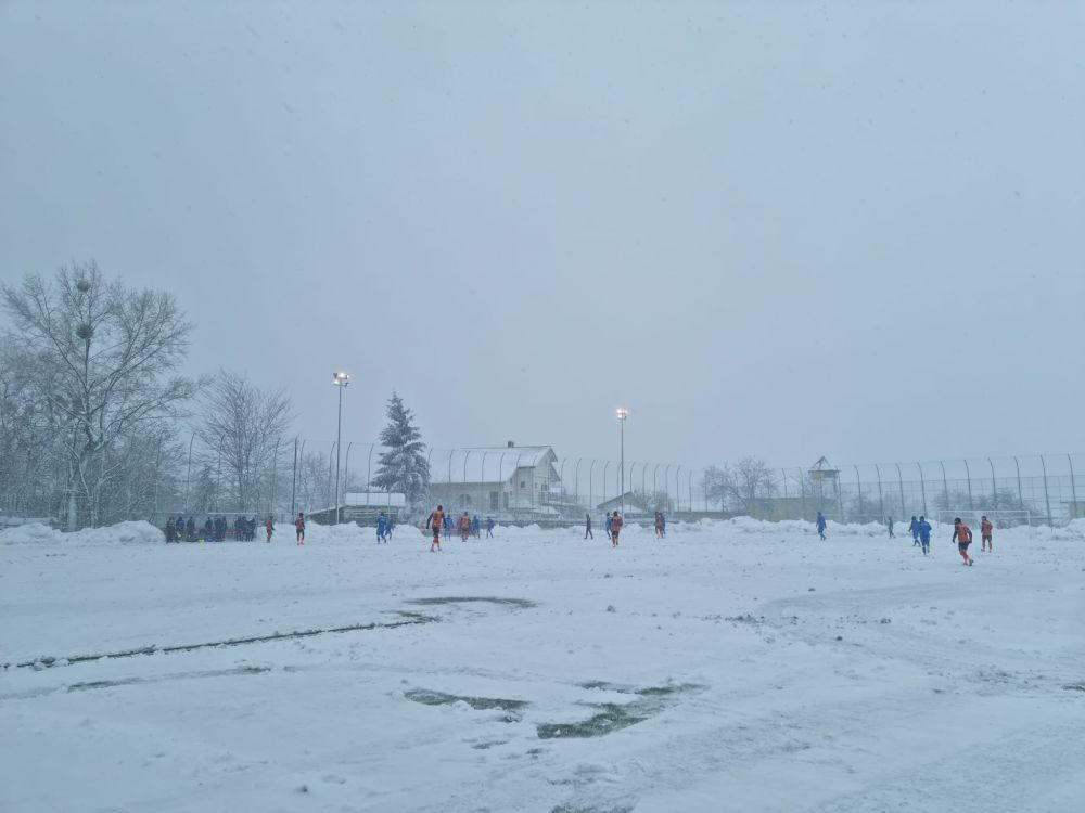 Hai, băieți! Hai, băieți, puneți mâna pe lopeți! Cum arată stadionul din Iași_3