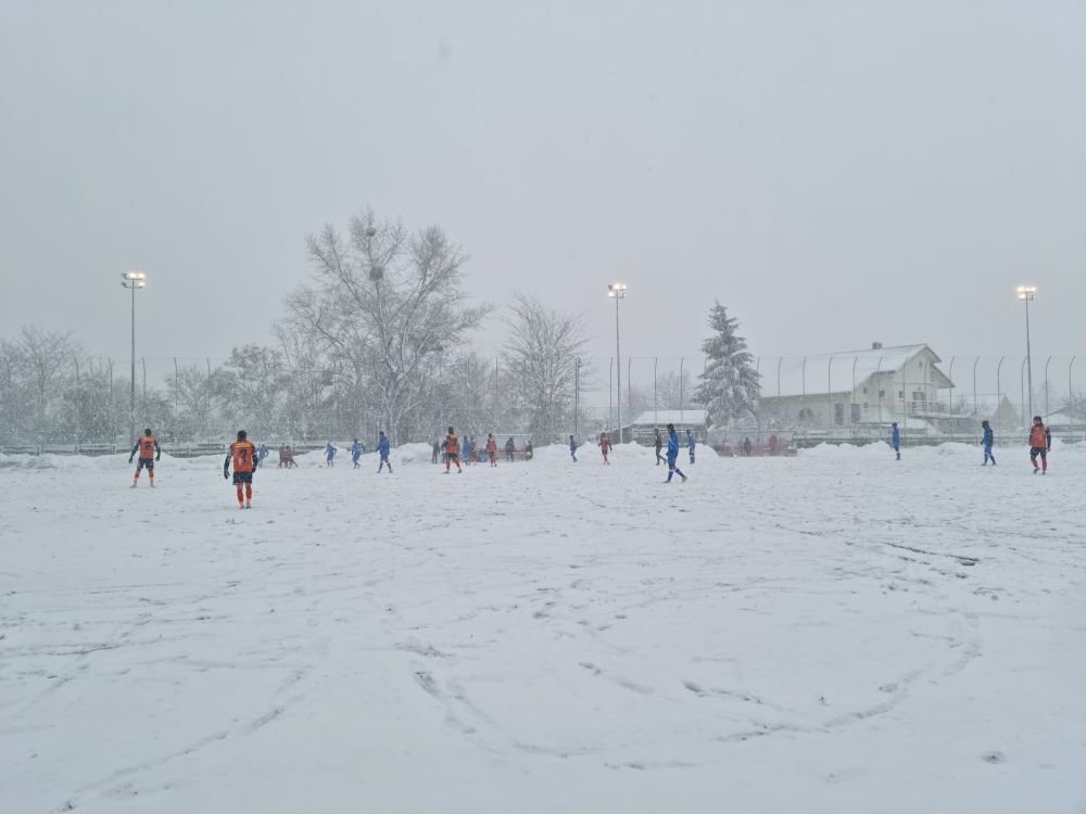 Hai, băieți! Hai, băieți, puneți mâna pe lopeți! Cum arată stadionul din Iași_4