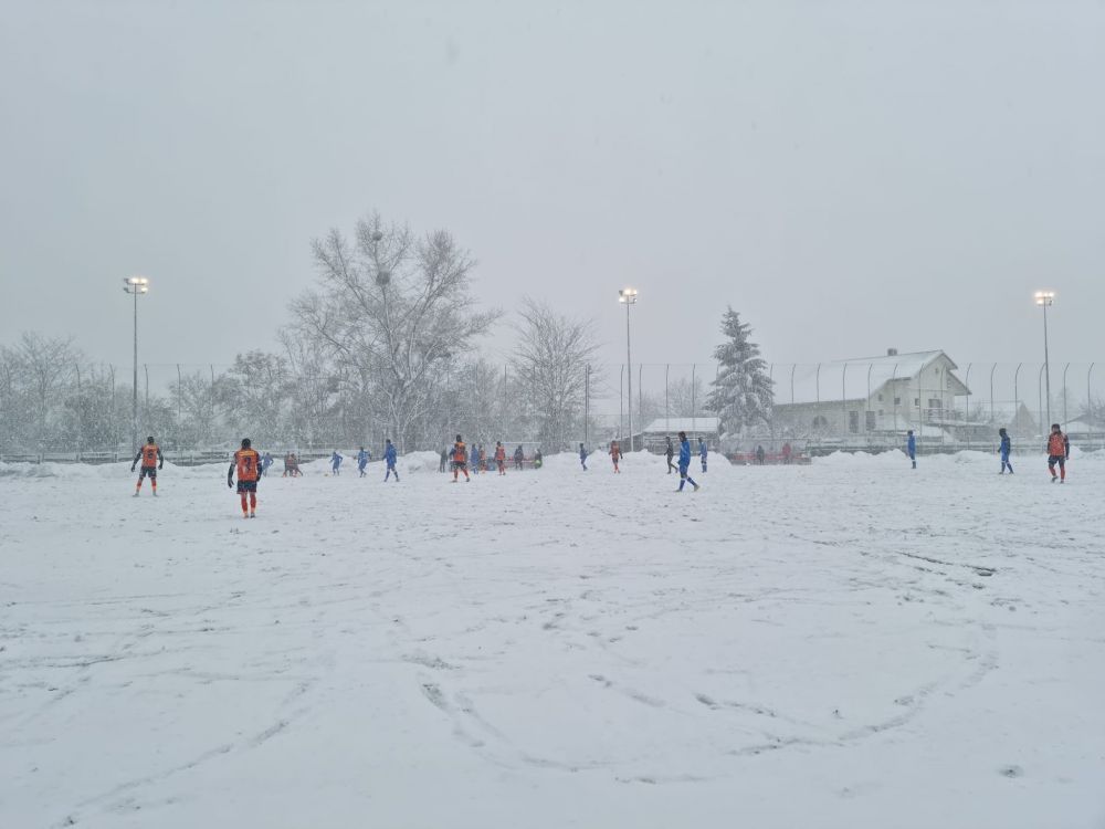 Hai, băieți! Hai, băieți, puneți mâna pe lopeți! Cum arată stadionul din Iași_4