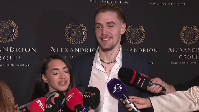 Larisa Iordache s-a afișat alături de noul iubit: „E prima noastră apariție. Ne-ați luat-o înainte!”_60