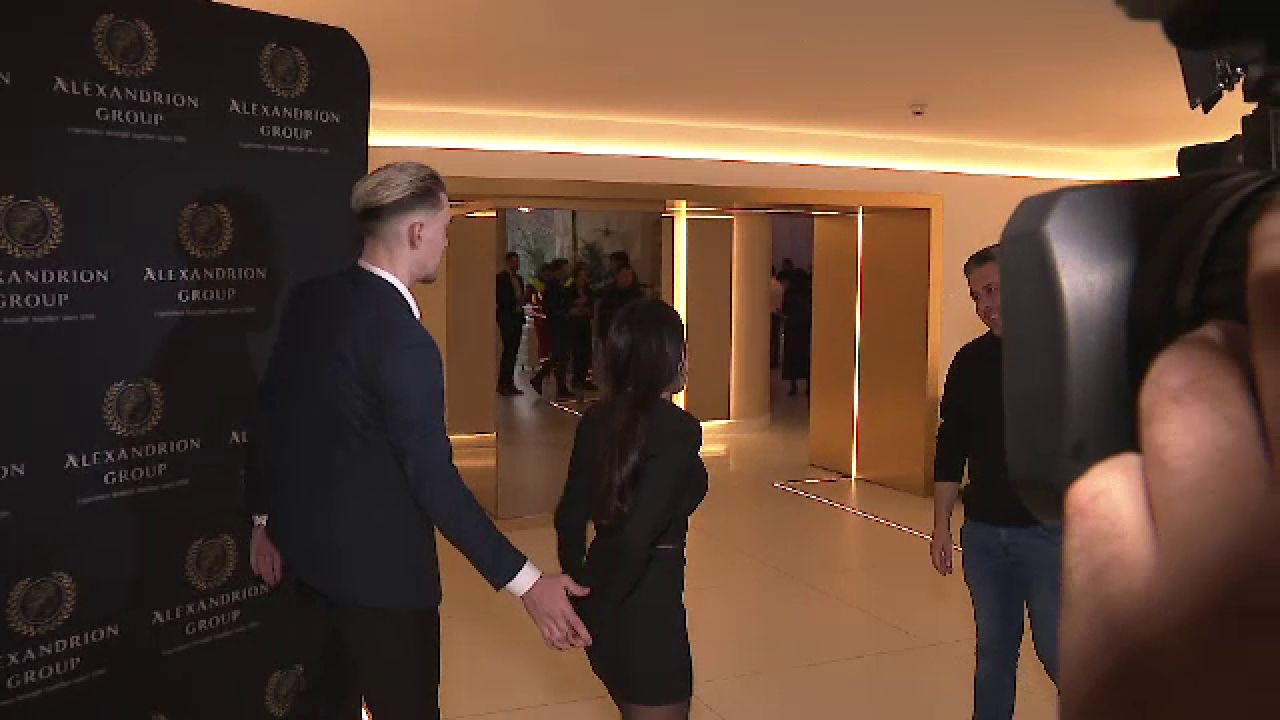 Larisa Iordache s-a afișat alături de noul iubit: „E prima noastră apariție. Ne-ați luat-o înainte!”_64