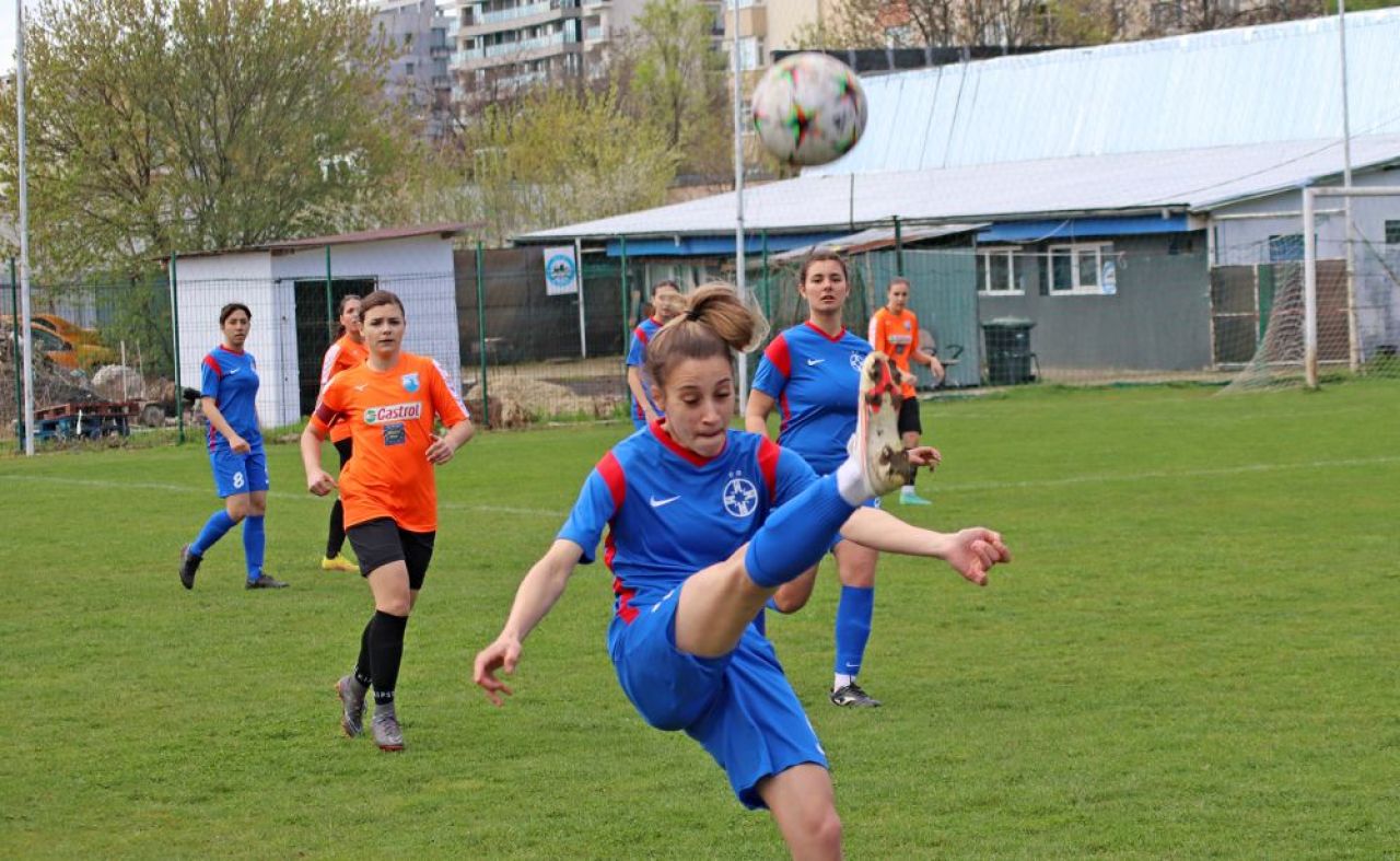 FCSB a pierdut cu 3-0 la masa verde! A folosit o jucătoare suspendată pentru cumulul de cartonașe galbene_21