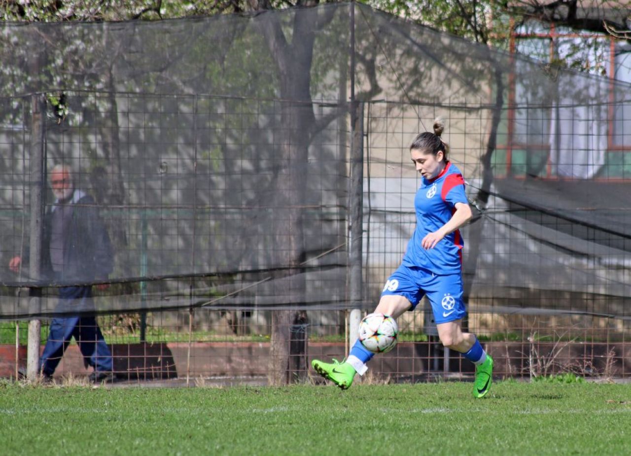 FCSB a pierdut cu 3-0 la masa verde! A folosit o jucătoare suspendată pentru cumulul de cartonașe galbene_35