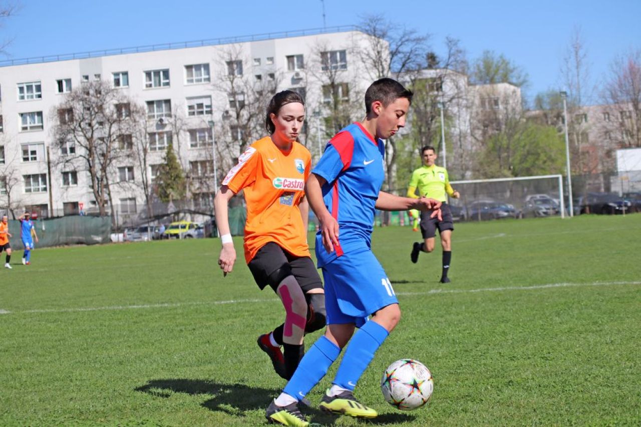 FCSB a pierdut cu 3-0 la masa verde! A folosit o jucătoare suspendată pentru cumulul de cartonașe galbene_37