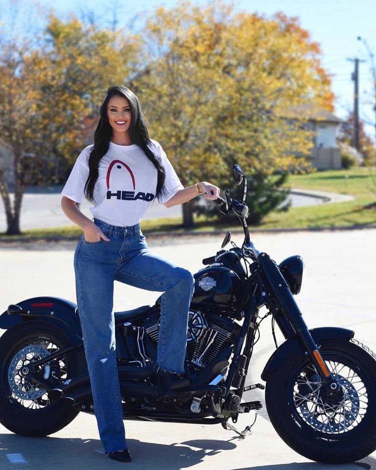 Cea mai sexy influenceriță pe tenis a dat lovitura din nou! Ținuta cu care și-a încântat fanii din online_5