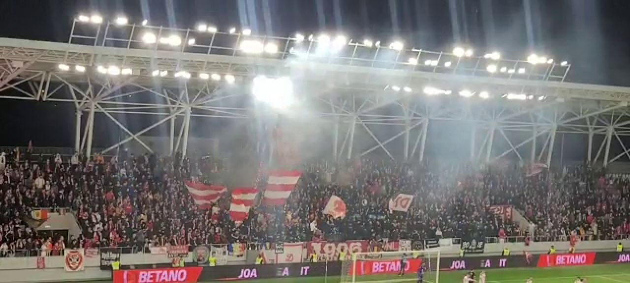 Atmosferă „incendiară” la Dinamo - Oțelul Galați! Fanii fac spectacol în tribune_21