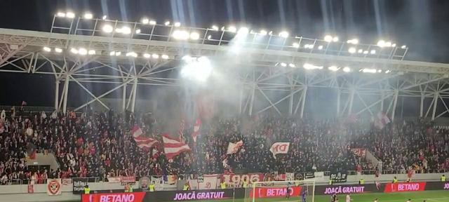 Atmosferă „incendiară” la Dinamo - Oțelul Galați! Fanii fac spectacol în tribune_26