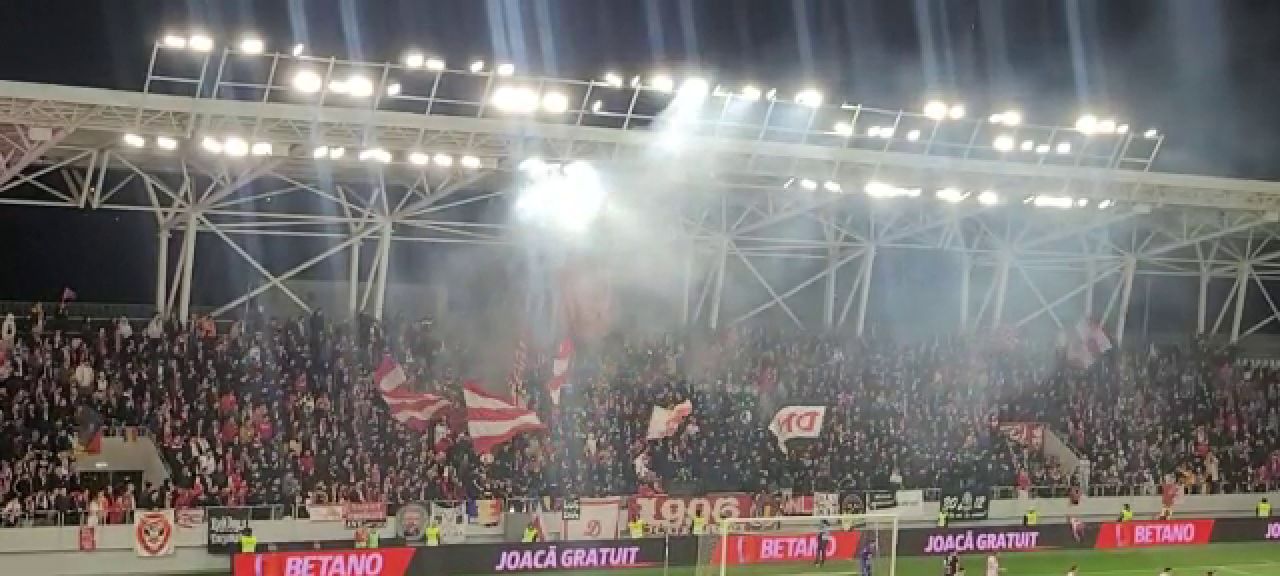 Atmosferă „incendiară” la Dinamo - Oțelul Galați! Fanii fac spectacol în tribune_26