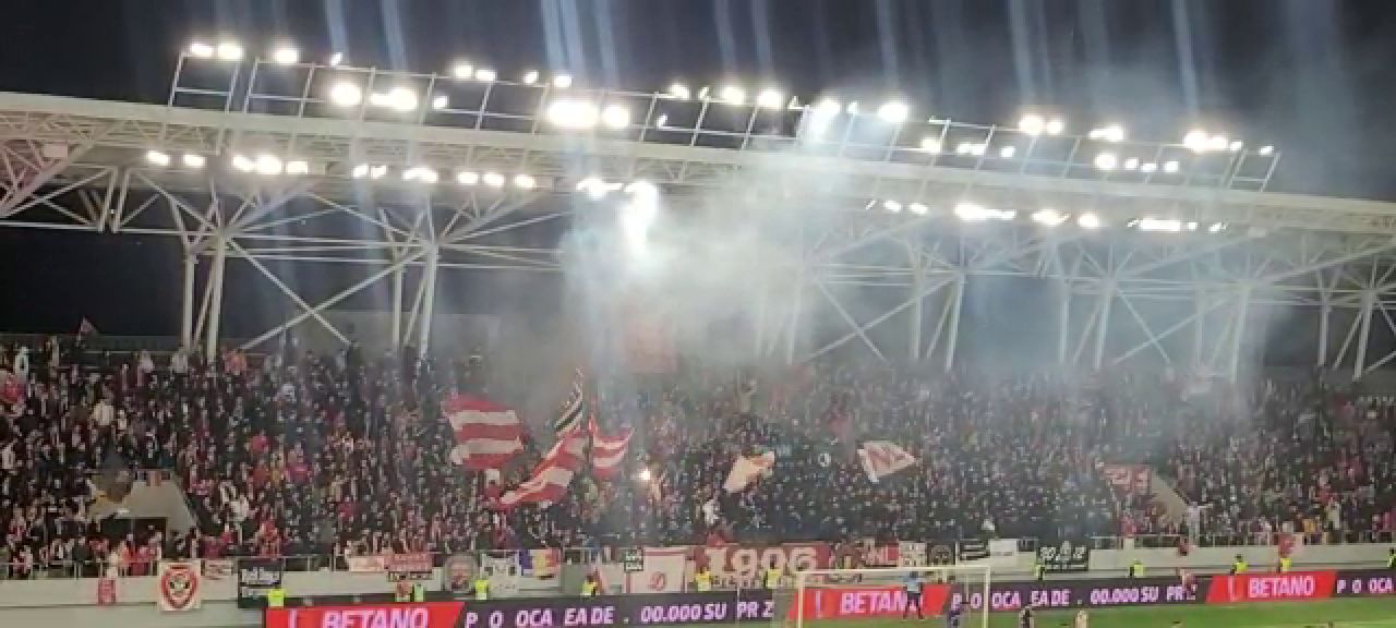 Atmosferă „incendiară” la Dinamo - Oțelul Galați! Fanii fac spectacol în tribune_30