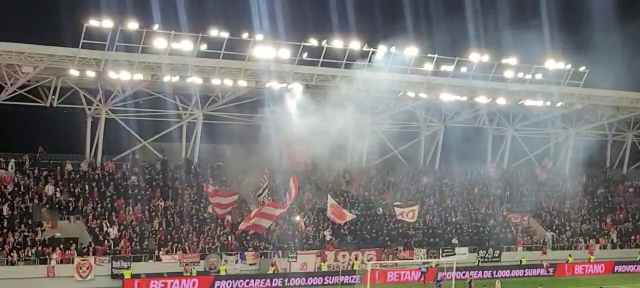 Atmosferă „incendiară” la Dinamo - Oțelul Galați! Fanii fac spectacol în tribune_31