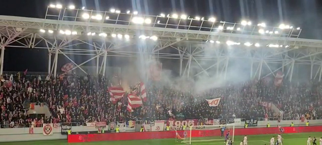 Atmosferă „incendiară” la Dinamo - Oțelul Galați! Fanii fac spectacol în tribune_40